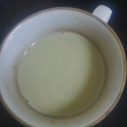 抹茶を頂いたので初めて作ってみました。とても美味しくてハマりそうです(*^^*)